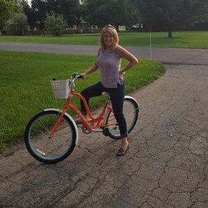 Meet your Posher, Carrie